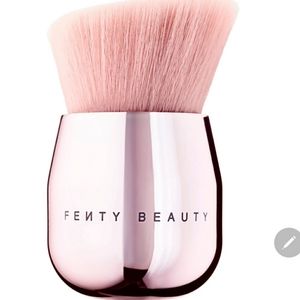 Fenty Kabuki mini brush